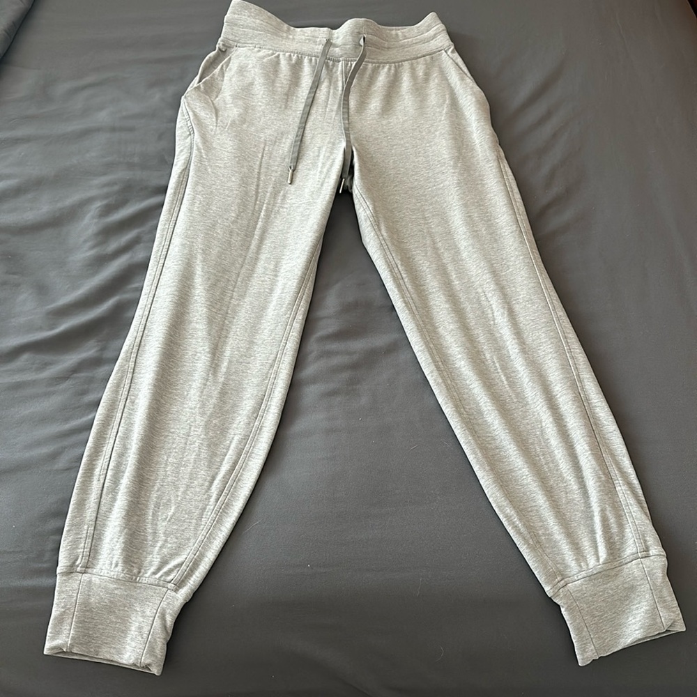 Lululemon Ready to Rulu high rise jogger size 8